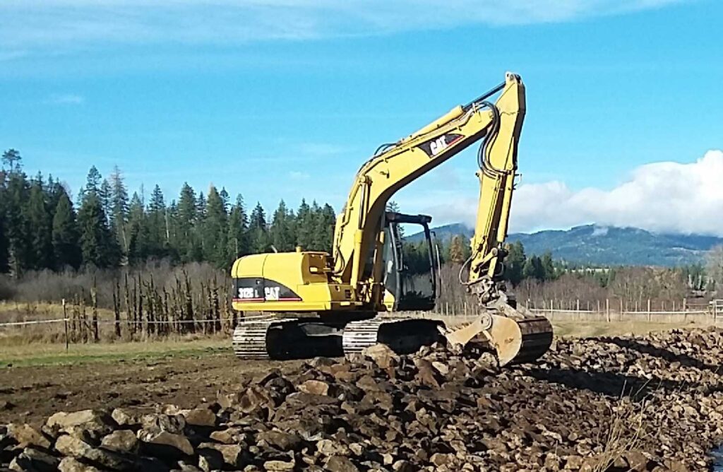 Equipment-Hatter-Creek-Earthworks-CAT-312-Excavator-in-Princeton-Idaho