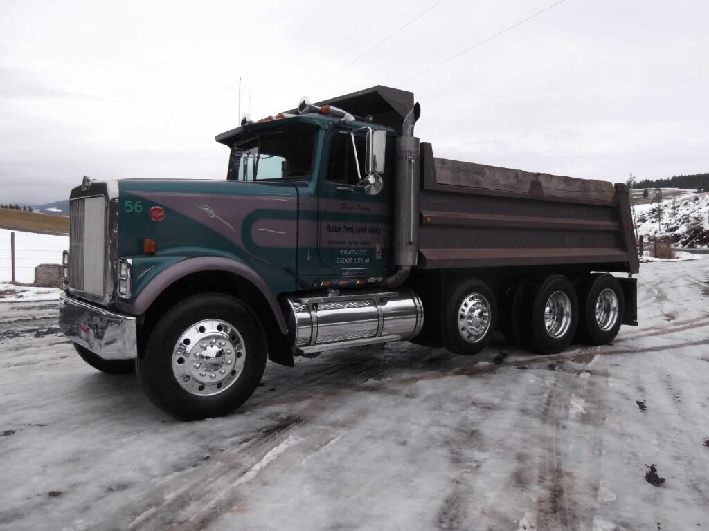 International Eagle Dump Truck - Hatter Creek Earthworks