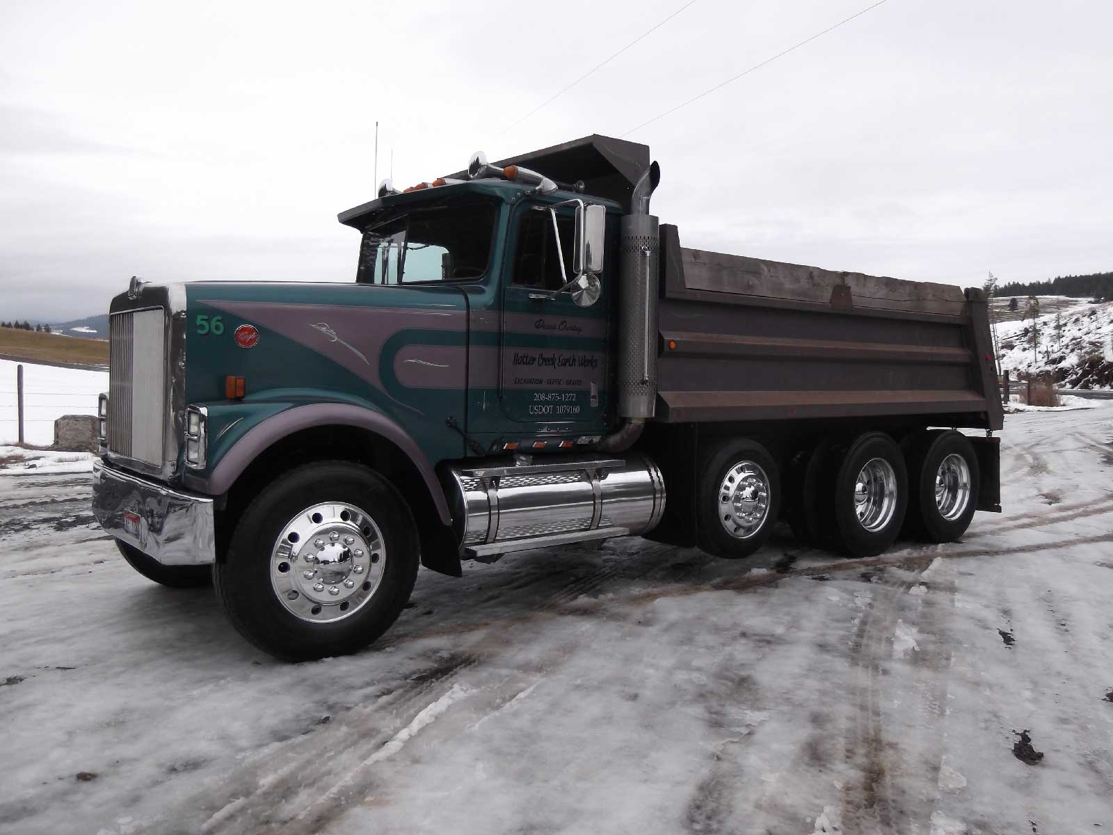 Equipment-Hatter-Creek-Earthworks-International-Eagle-Dump-Truck-in-Princeton-Idaho