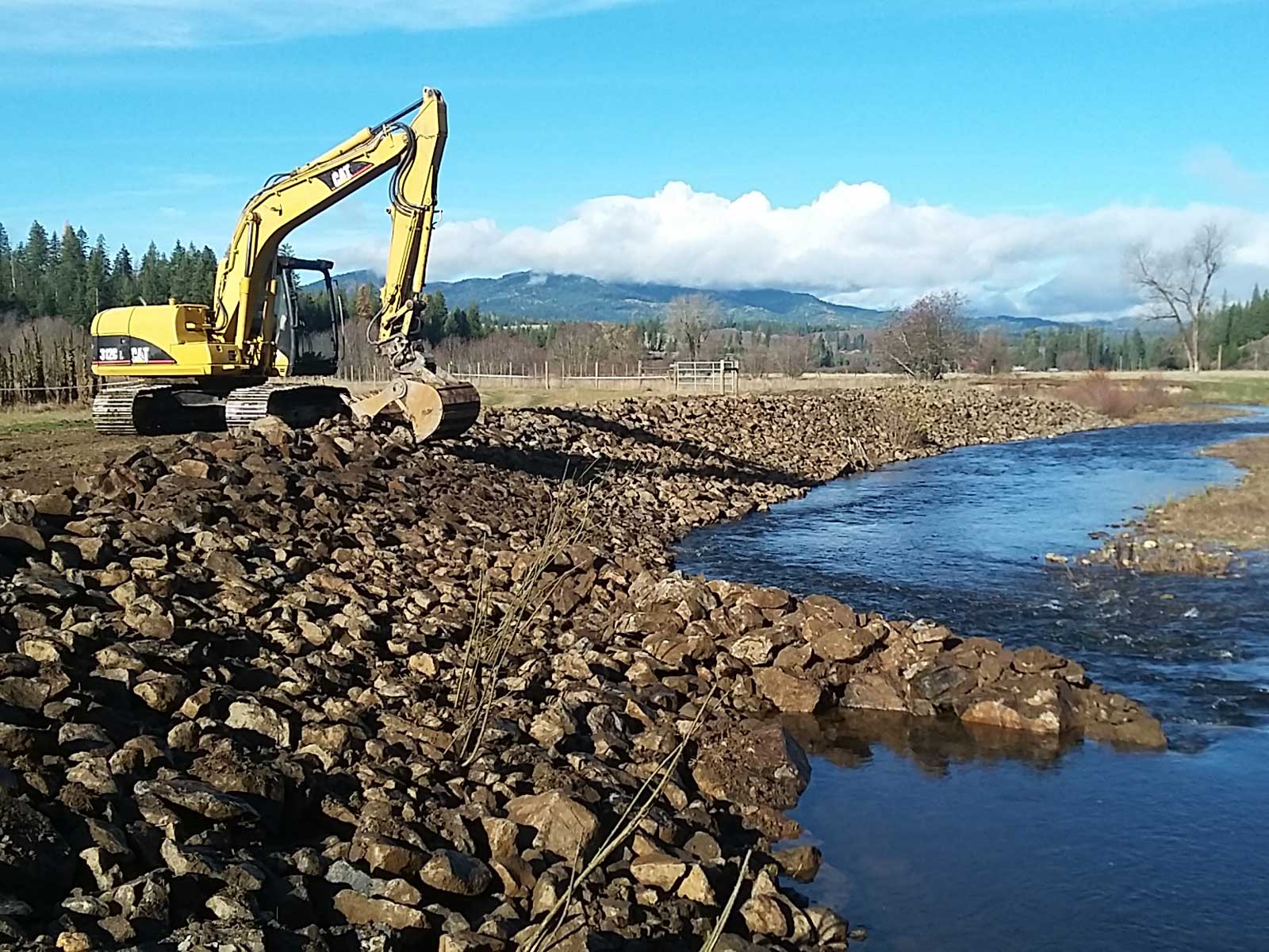 Palouse River Bank Stabilization at Camp Grizzly North of Harvard - 2016